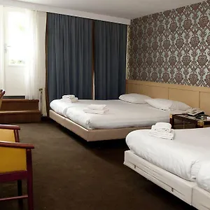 74 Hotel